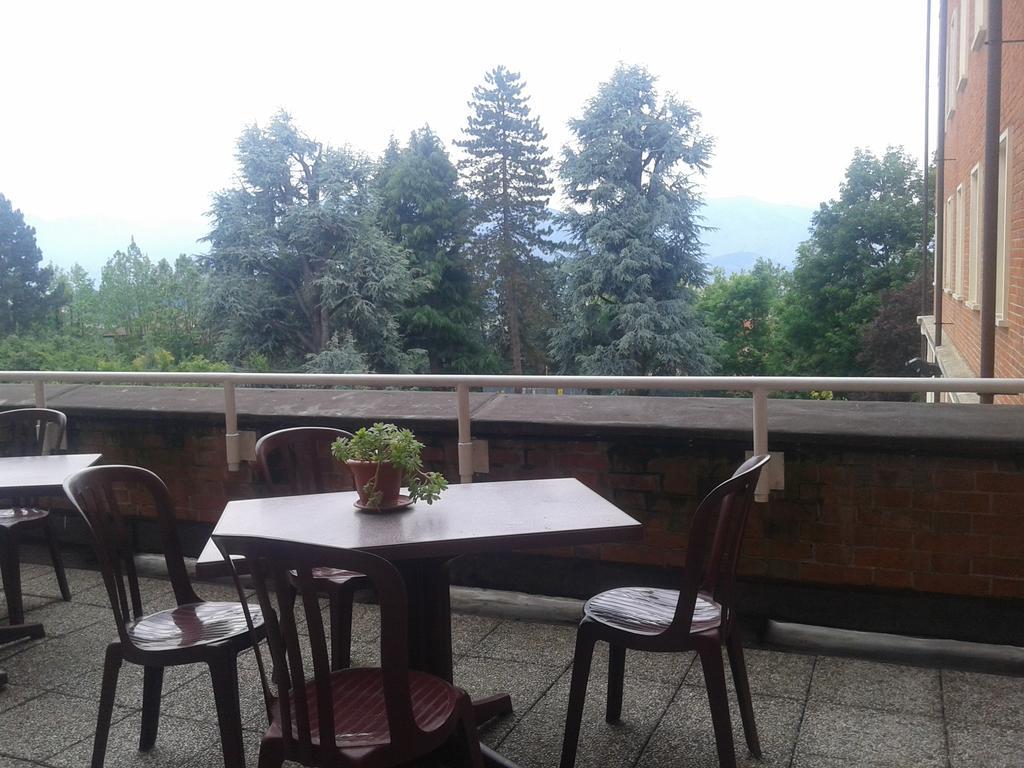 Ostello Di Rivoli ริโวลิ ภายนอก รูปภาพ